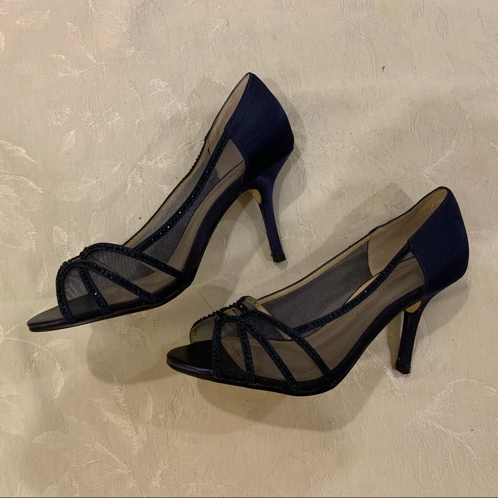 Caparros - Special Occasion navy blue shoes - size 8M